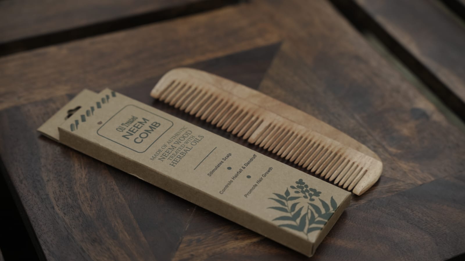 EcoDrops Oil Treated Neem Comb – Regular — view 2